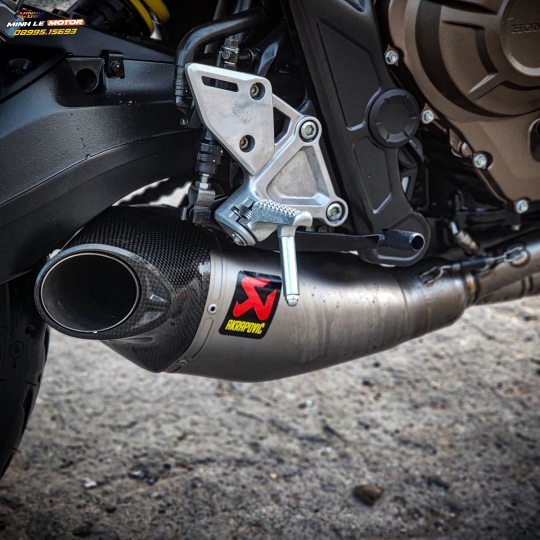 CB650R đỏ đen 2021