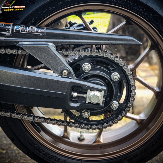 CB650R Đỏ Đen 2021