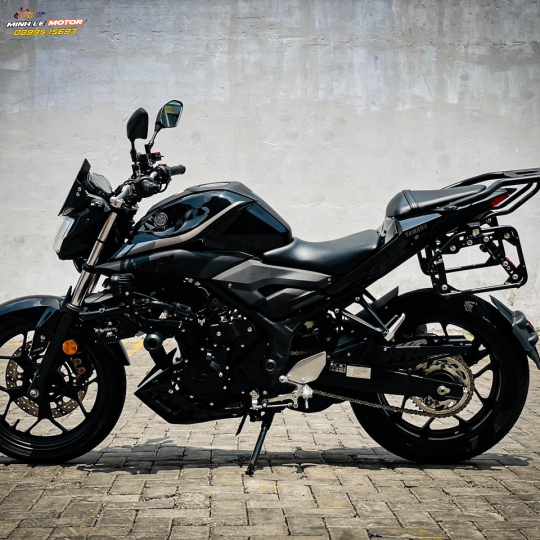 YAMAHA MT-03