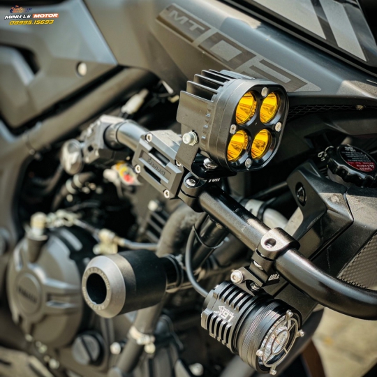 YAMAHA MT-03