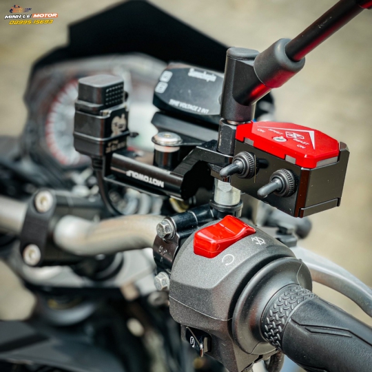 YAMAHA MT-03