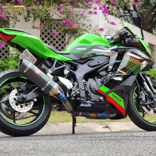 ZX25R 2021