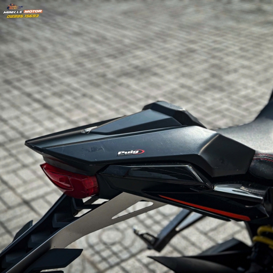 Cbr650r 2022 ngay chủ đập thùng