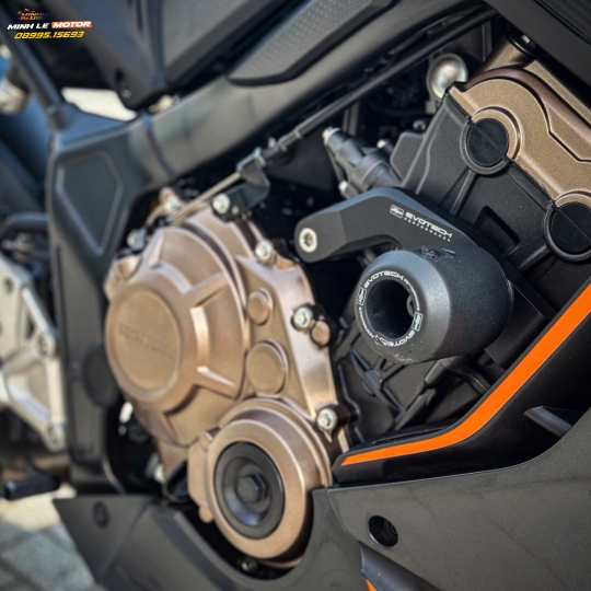Cbr650r 2022 ngay chủ đập thùng
