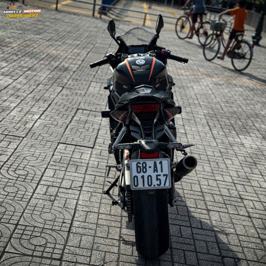Cbr650r 2022 ngay chủ đập thùng