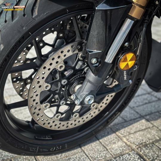 Cbr650r 2022 ngay chủ đập thùng