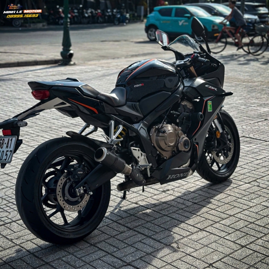 Cbr650r 2022 ngay chủ đập thùng