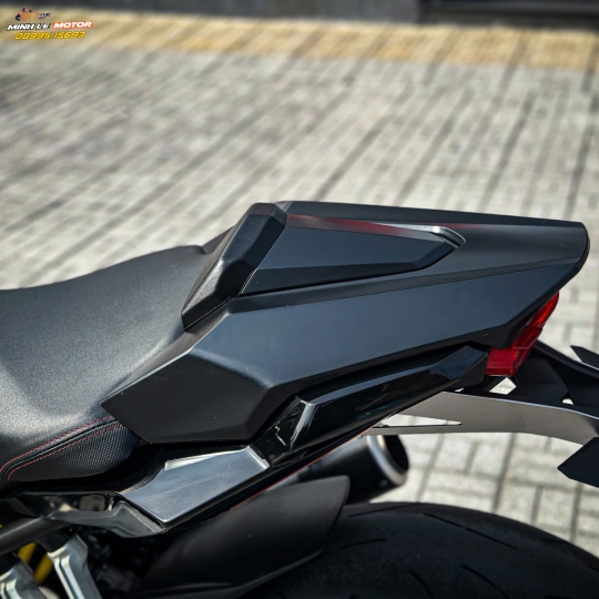 Cbr650r 2022 ngay chủ đập thùng