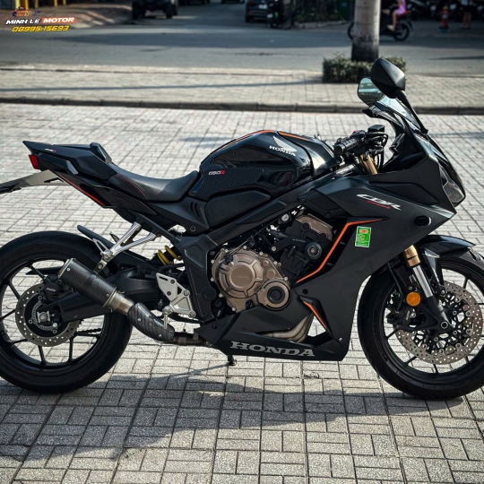 Cbr650r 2022 ngay chủ đập thùng